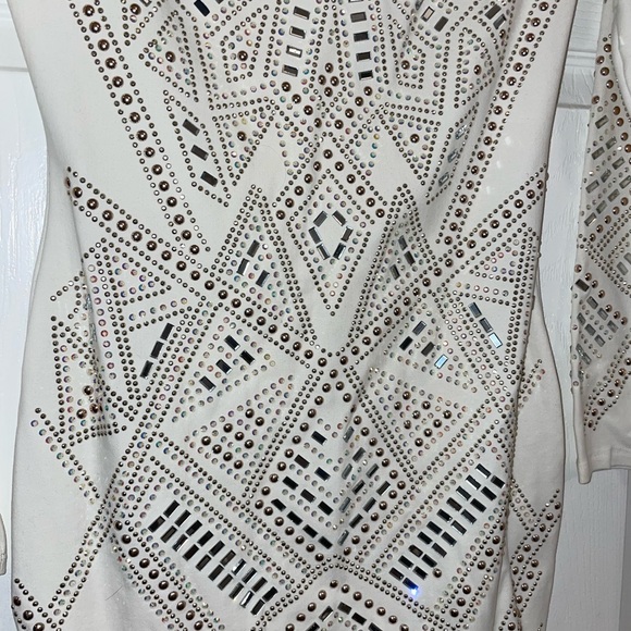 White bebe dress - Picture 4 of 7